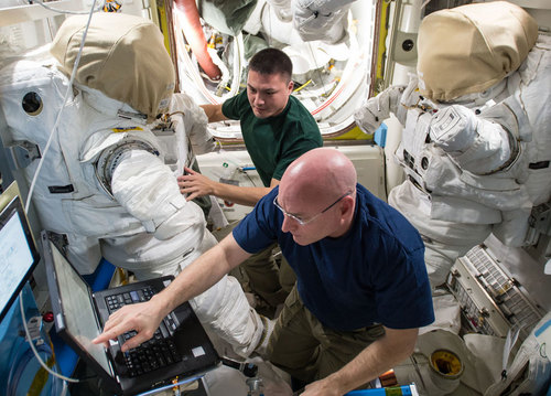 nasa_iss_on_orbit_status_report_102815_9