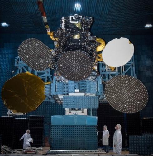 5a8632ec24ca8_Hispasat30W-6.thumb.jpg.65e0fa387f7abbcfce80370c1e72aef9.jpg