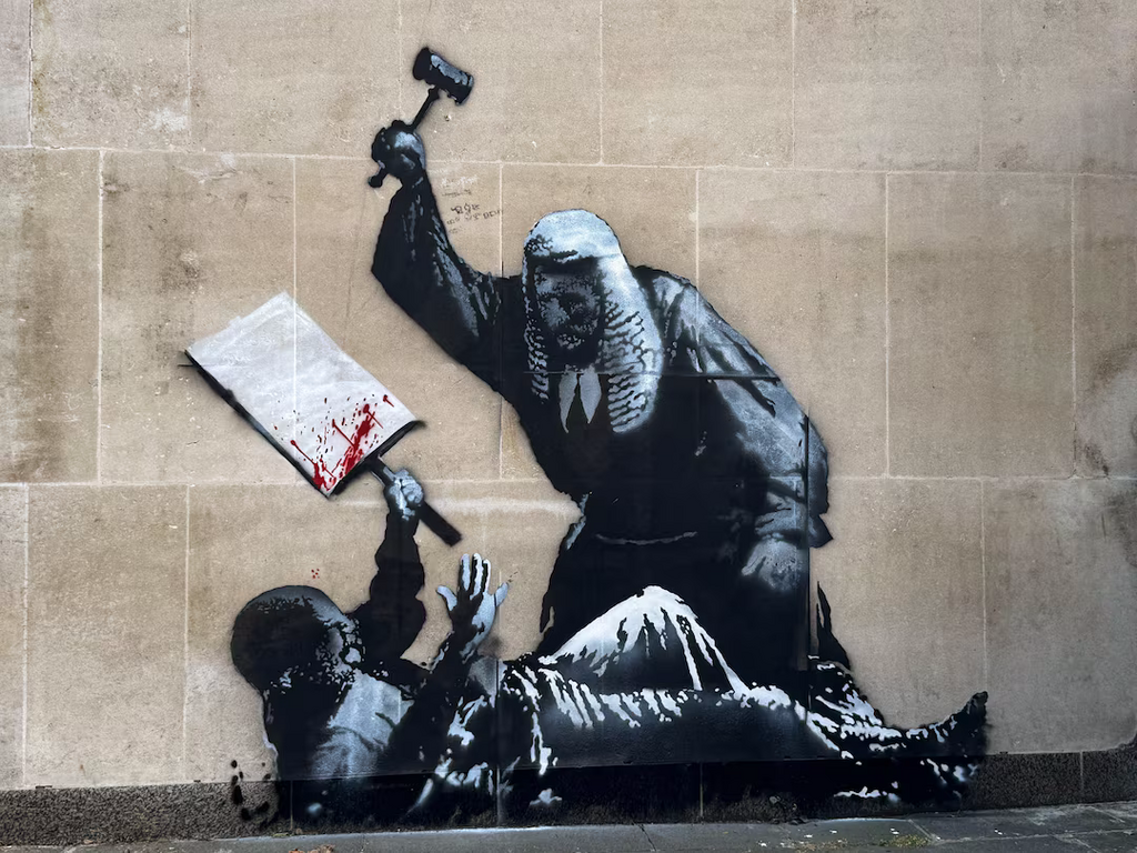 Banksy.thumb.png.e582ca08832ad384e5ca4cad355ca1e5.png