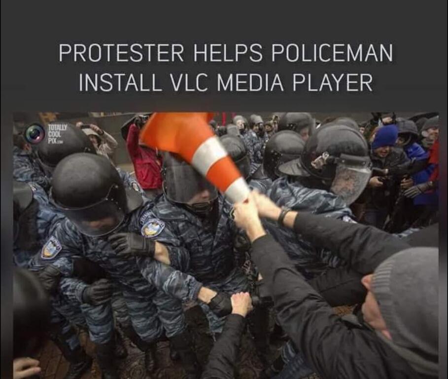 660169979_10242552919498536_4167011260414024688_n.jpg