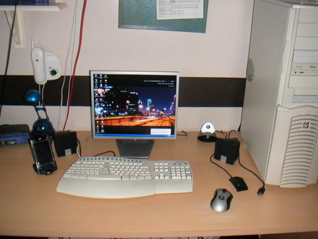 post-15838-1101035355_thumb.jpg