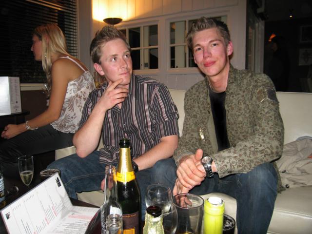 post-16319-1180743129_thumb.jpg