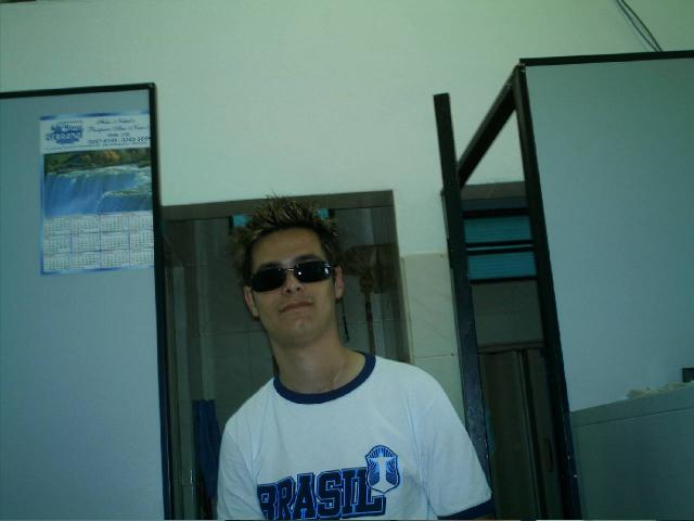 post-191737-1168119451_thumb.jpg