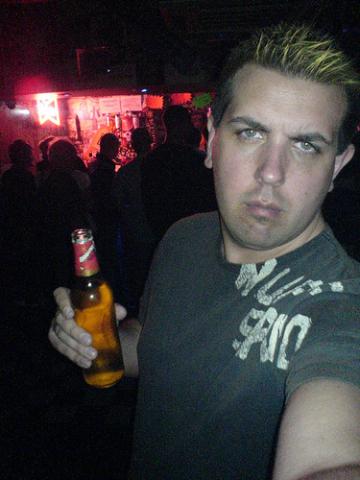 post-21654-1178115094_thumb.jpg