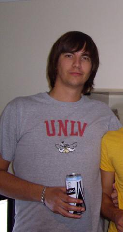 post-29476-1190845964_thumb.jpg