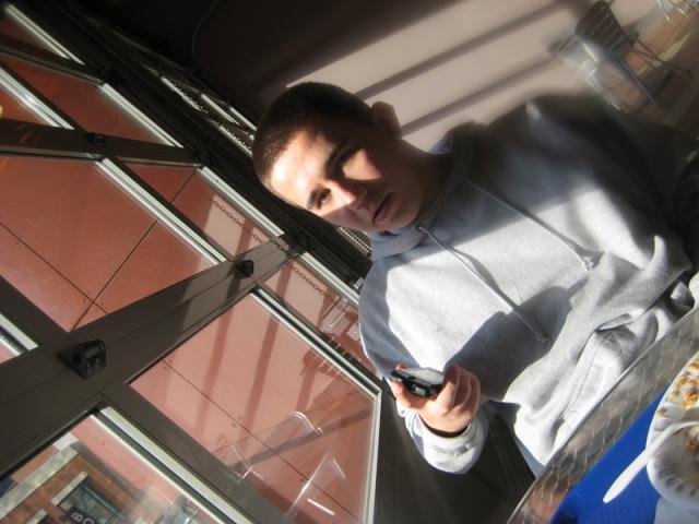post-30011-1208834565_thumb.jpg