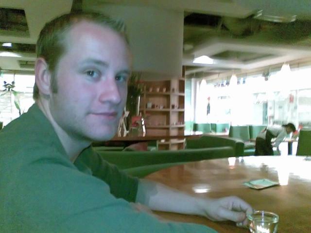 post-38004-1197926011_thumb.jpg