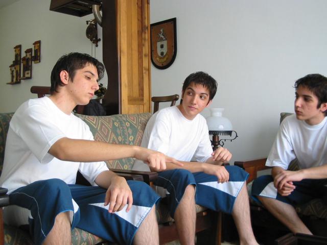 post-71232-1190598463_thumb.jpg