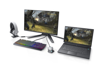 1589300419_alienware_m15_r3_in_dark_side_of_the_moon_and_halo_v1_and_tobii_eye_tracking_ecosystem_view.jpg
