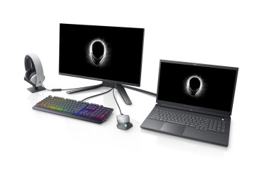 1589300912_alienware_m17_r3_in_lunar_light_and_alienware_background_monitor_desk_setup.jpg