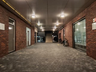 1760195259_img_20250929_202223.webp