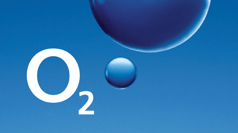 O2 logo on blue background with bubbles.