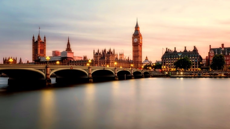 Westminster Bridge with parliament in the background