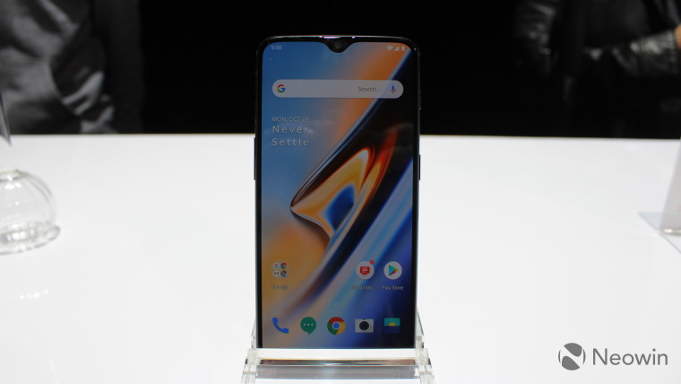 Unboxing the OnePlus 6T, with its in-display fingerprint sensor and ...