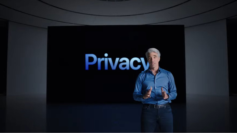 Picture of Craig Federighi at WWDC 2021