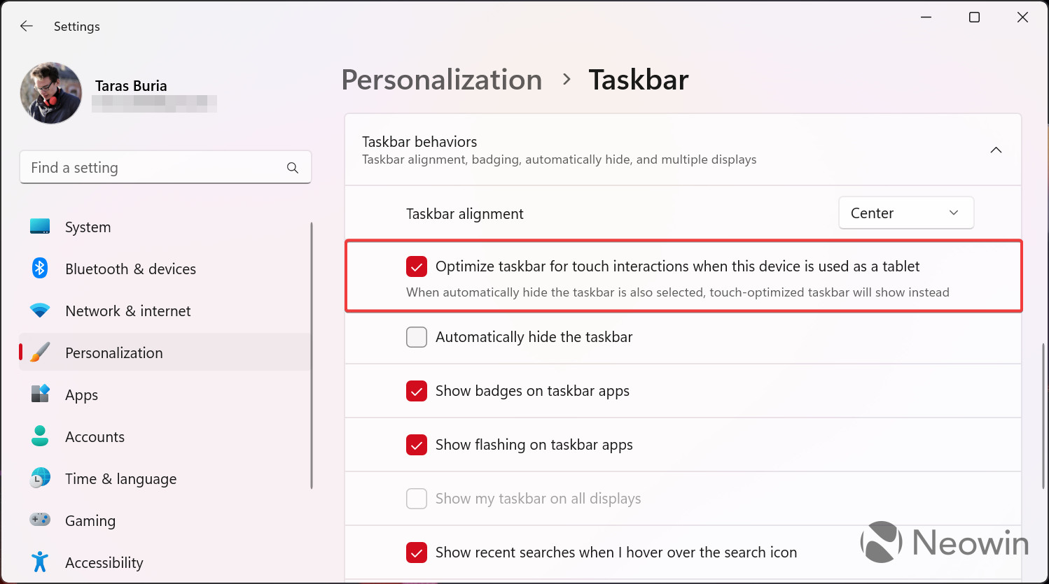 Microsoft Experiments With a Tablet-Optimized Taskbar for Windows 11