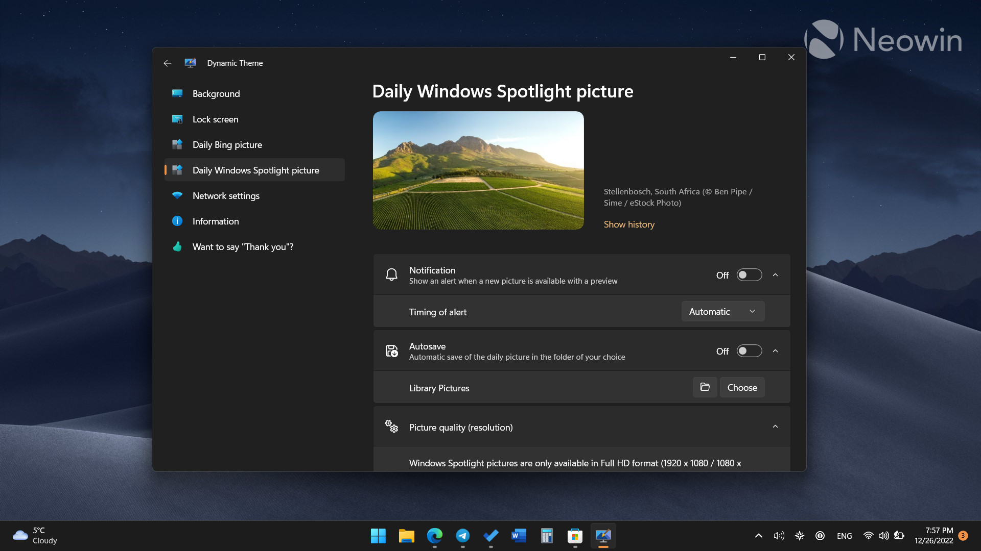 A screenshot showint the Dynamic Theme app in Windows 11