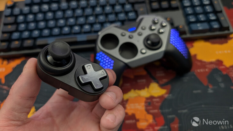 Review: NYXI's Flexi controller transforms between PlayStation and Xbox layouts in seconds - Neowin
