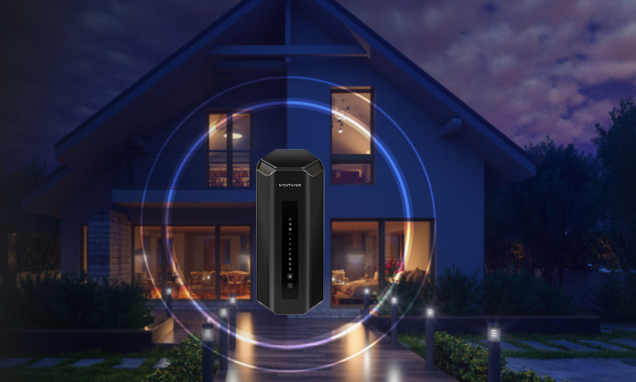 NETGEAR Nighthawk Tri-Band Wi-Fi 7 Router RS700S