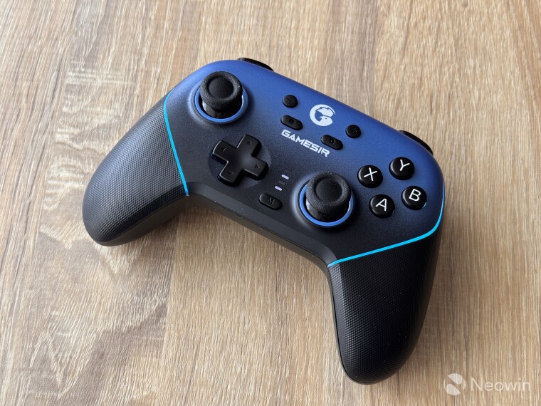 The GameSir Super Nova controller