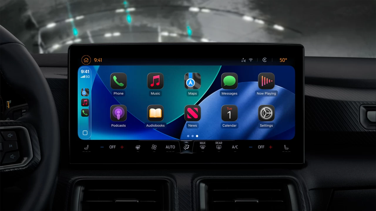 CarPlay with iOS 26