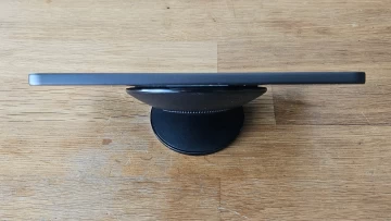 Oukitel RT8 left side