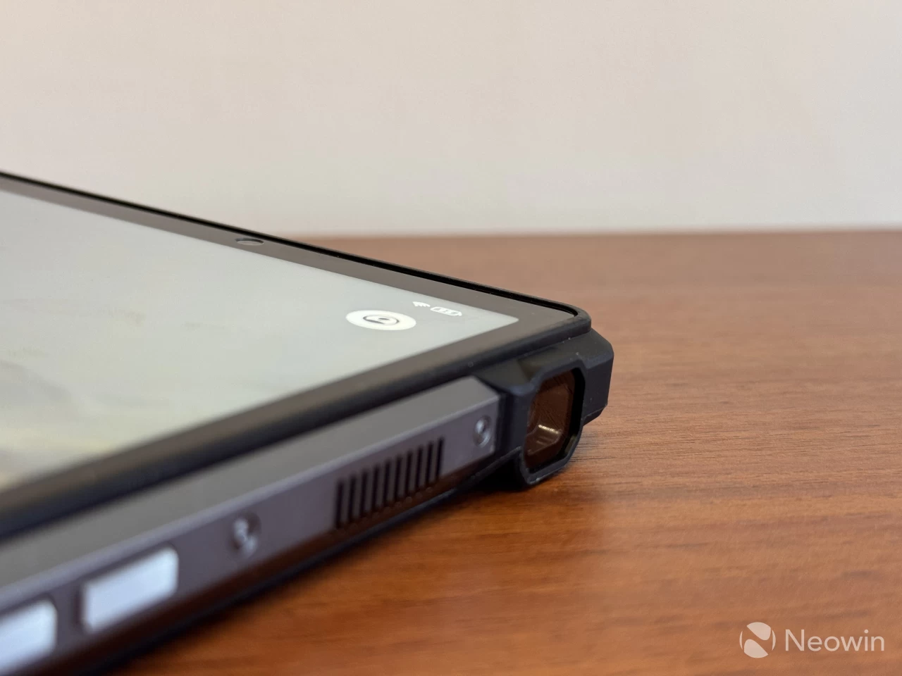 The Unihertz TankPad tablet