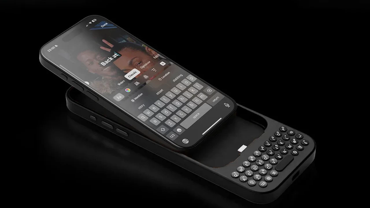 कीबोर्ड फोन केस क्लिक करते