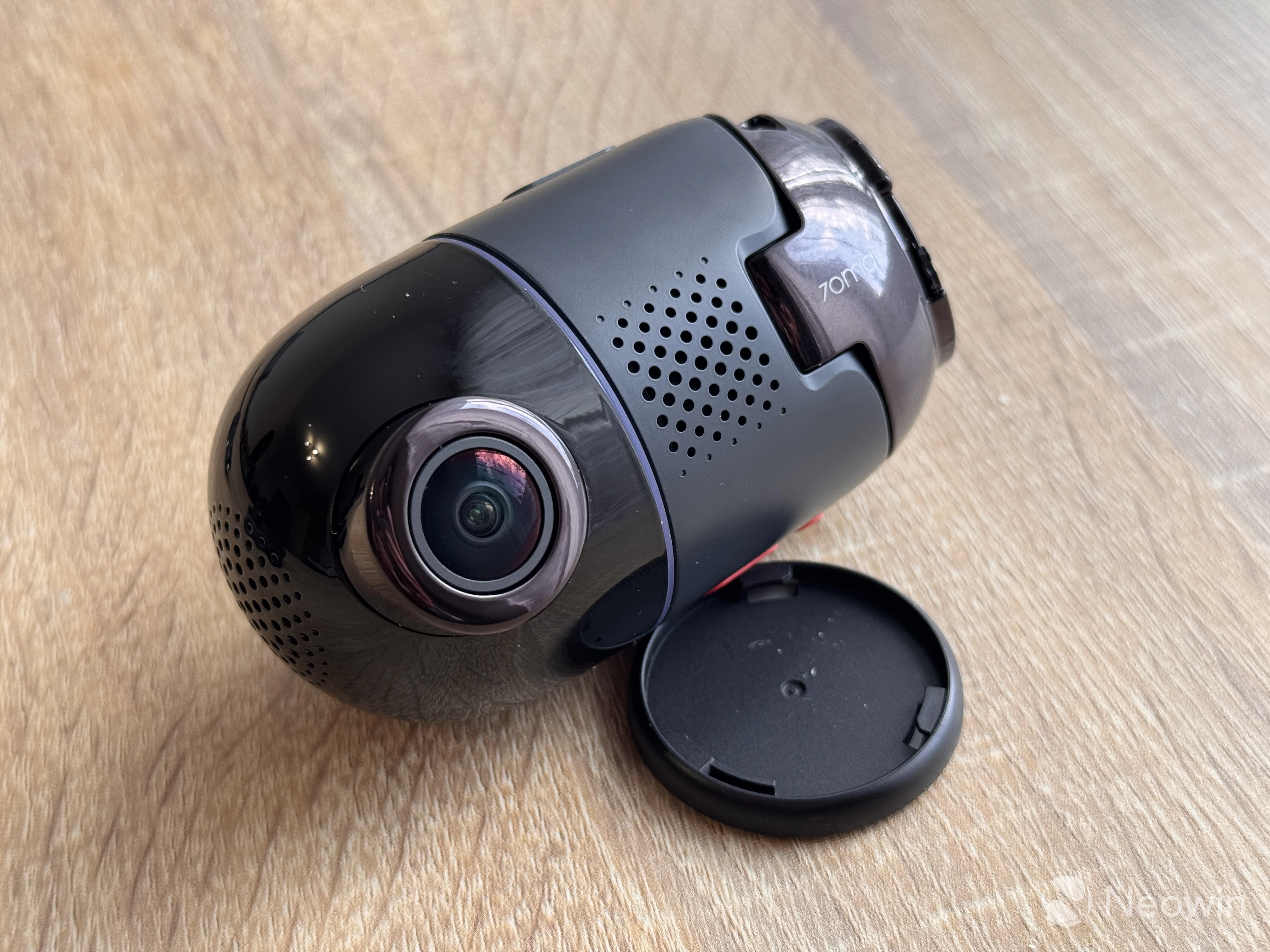 70mai 4K Omni dash cam review: great image quality with tons