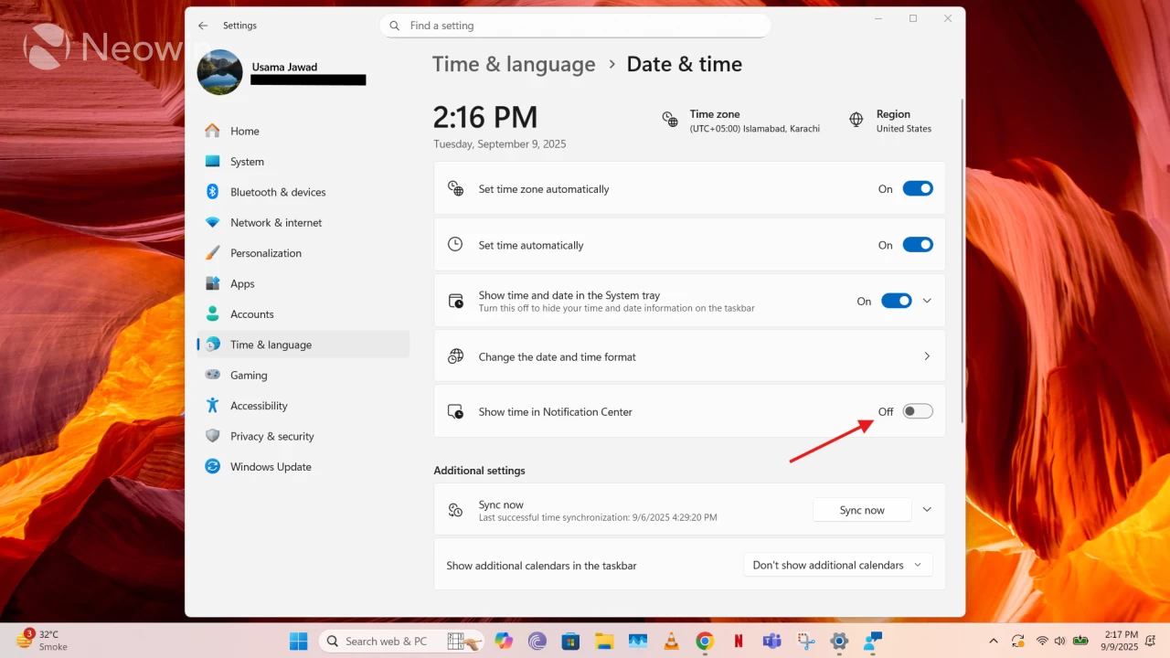 Windows 11 Settings showing how you can enable seconds precision in calendar flyout