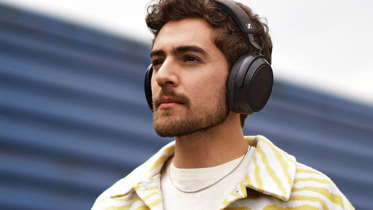 The Sennheiser Momentum 4