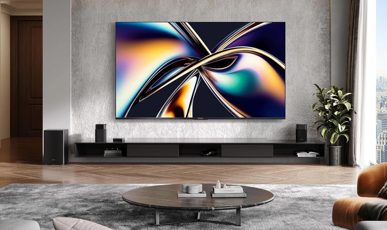 65-inch Hisense U6 series Fire TV 65U65QF