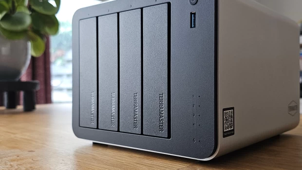 terramaster f4-425 plus hardware