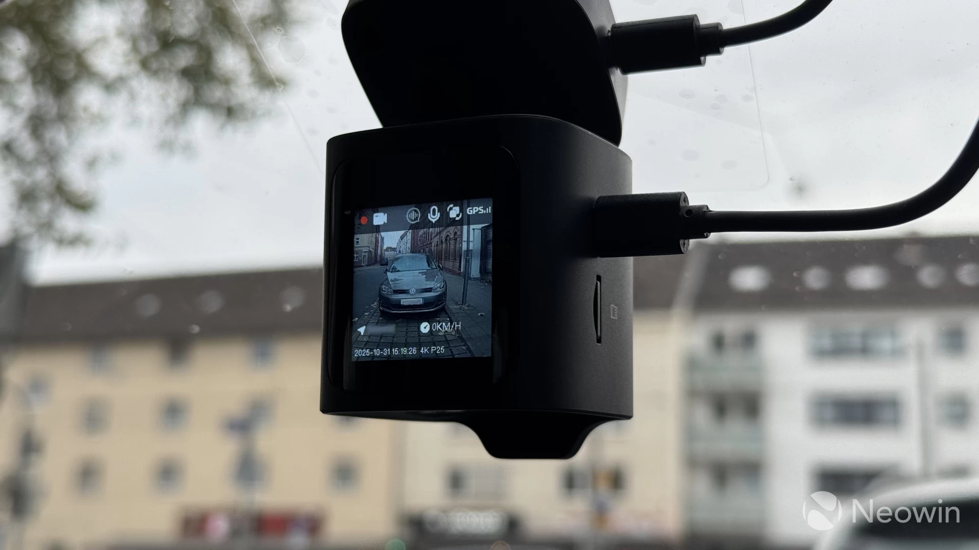 The Baseus VD1 Pro dash cam