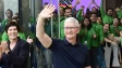 Tim Cook waving
