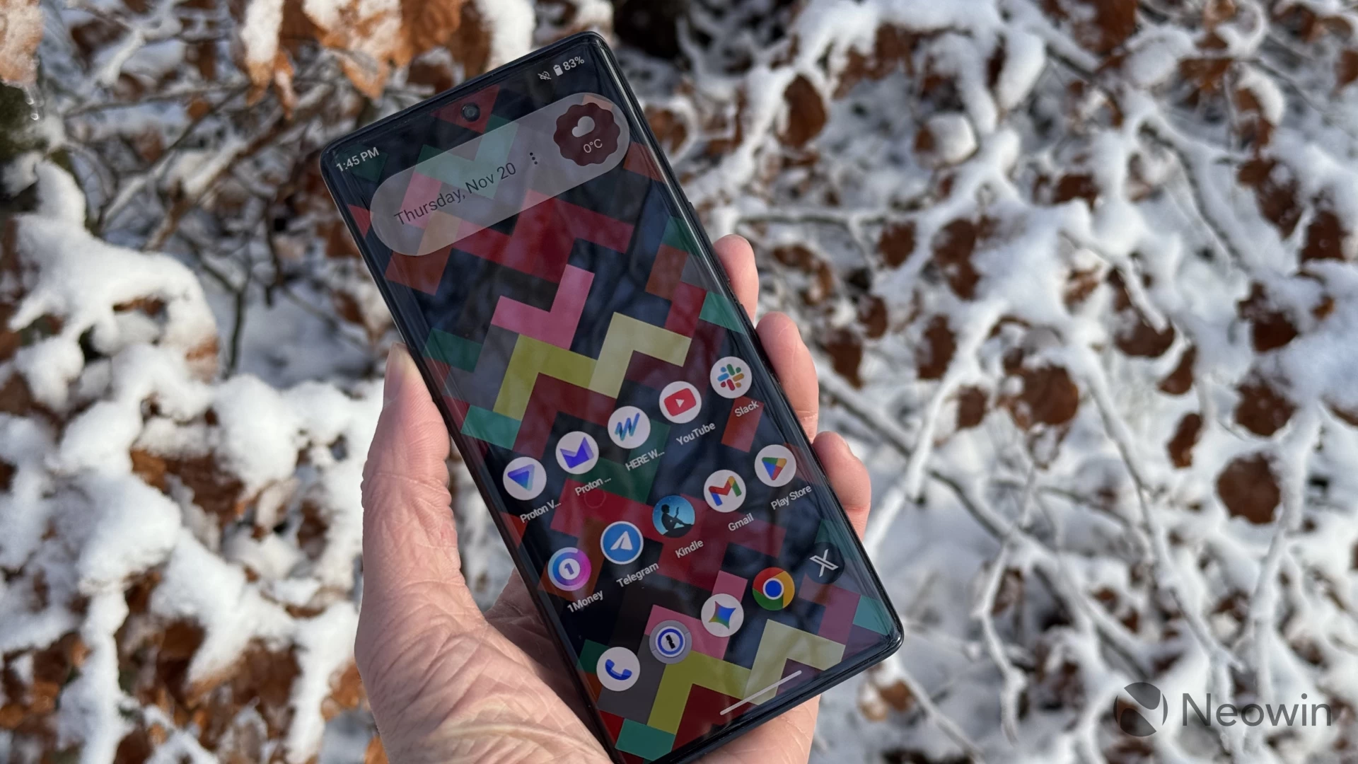 The NUU B40 5G smartphone