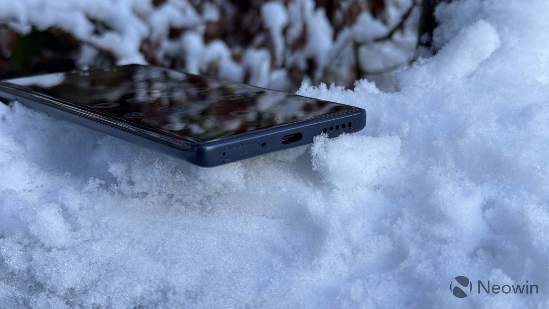 The NUU B40 5G smartphone