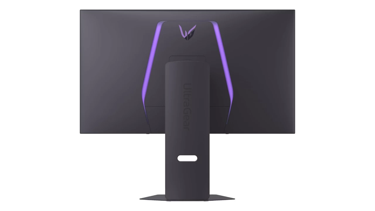 The LG 32GX870A-B monitor