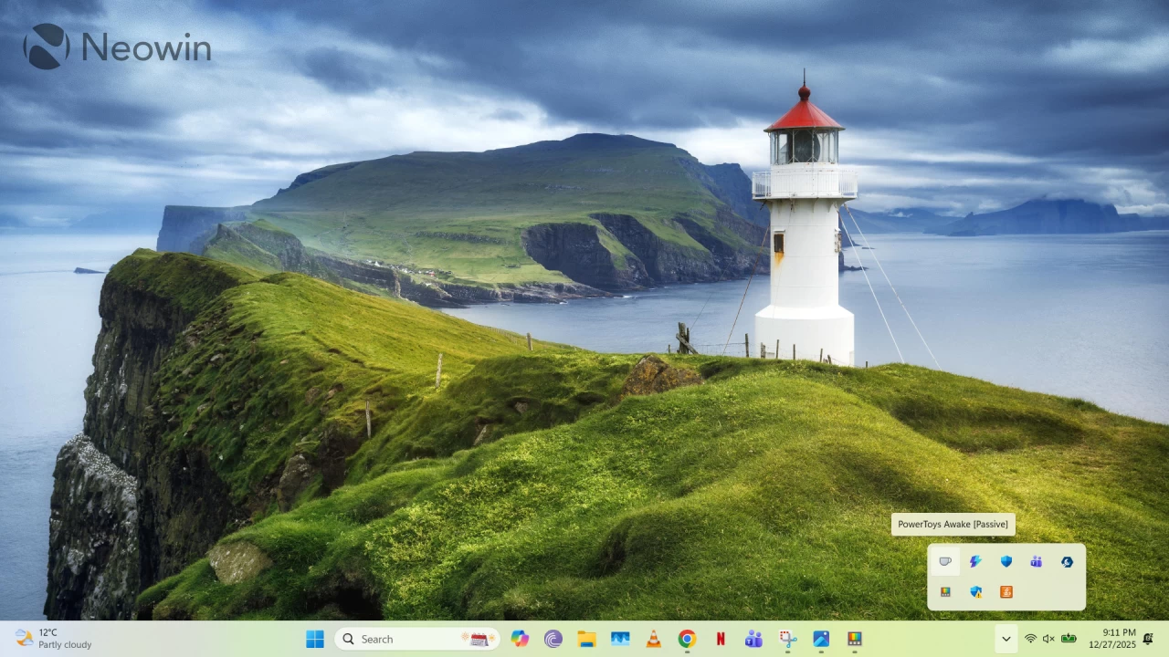 PowerToys Awake open in Windows 11 and the Taskbar