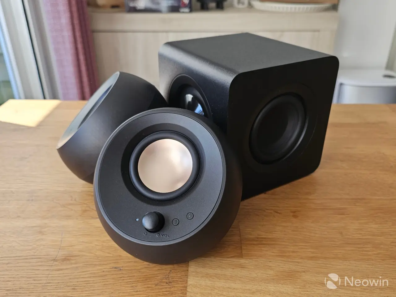 Creative Pebble X Plus Review: Compact 2.1 bluetooth Speaker Set with RGB and plenty of bass