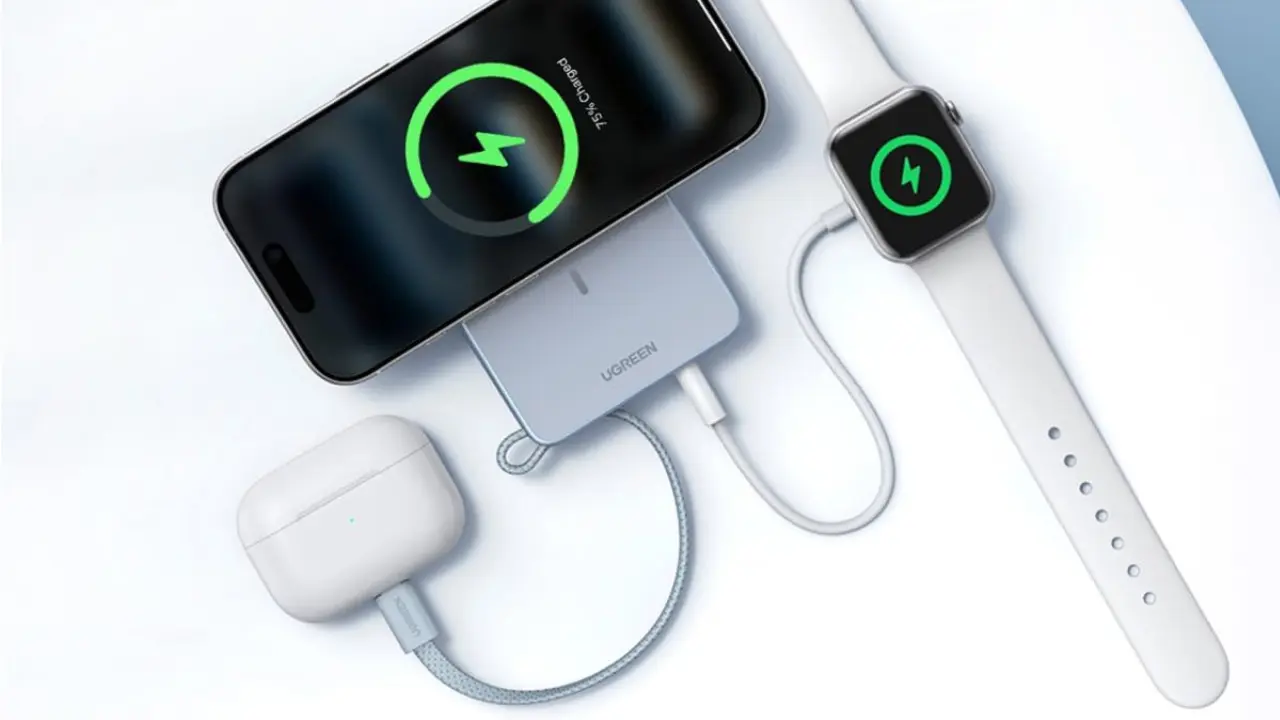 The UGREEN MagFlow power bank