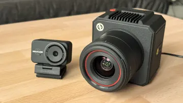 The Hollyland VenusLiv Air camera
