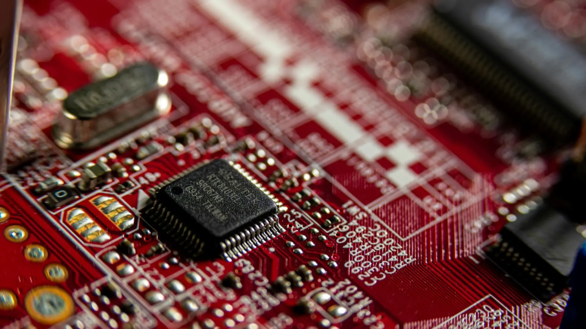 Old Computer Without Monitor Science solved century old mystery that lies inside every AMD, Intel ...