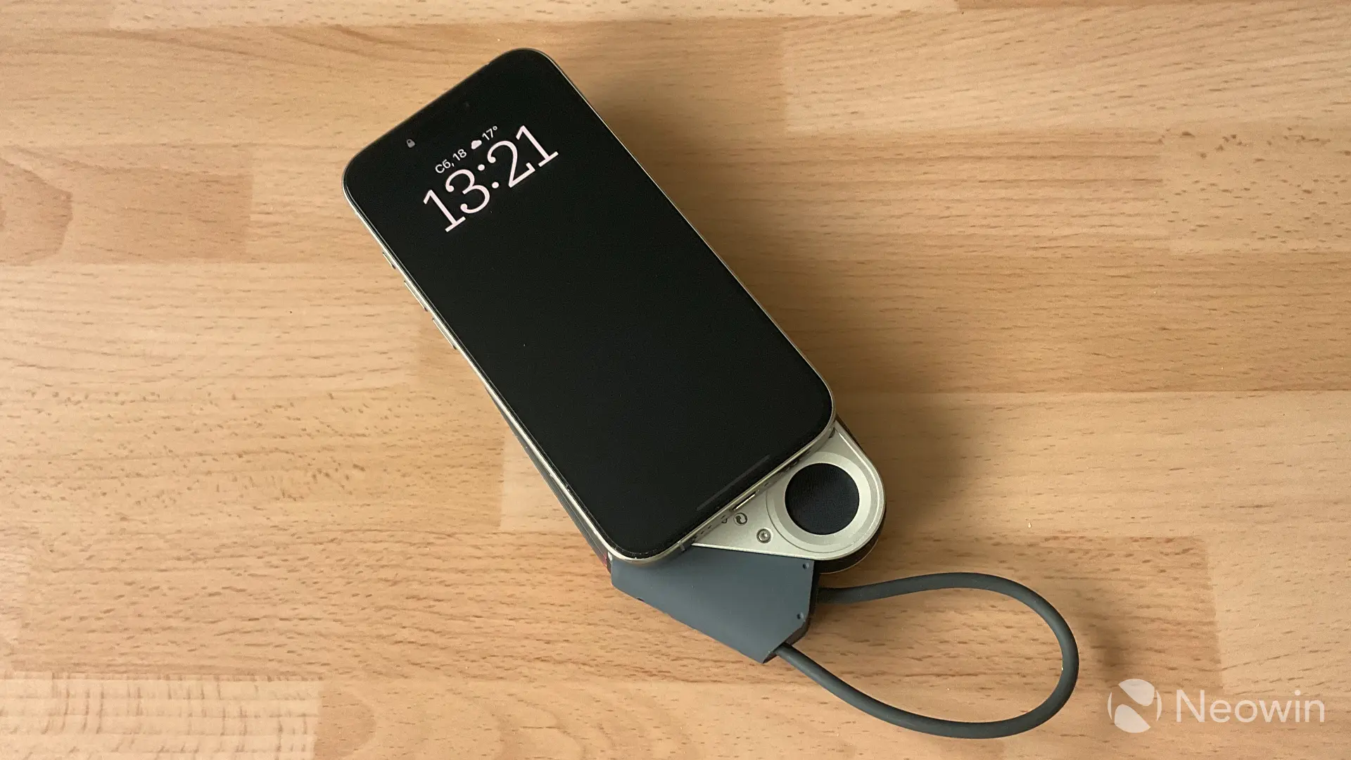 ऑलुमु एम 10 पॉवर बँक