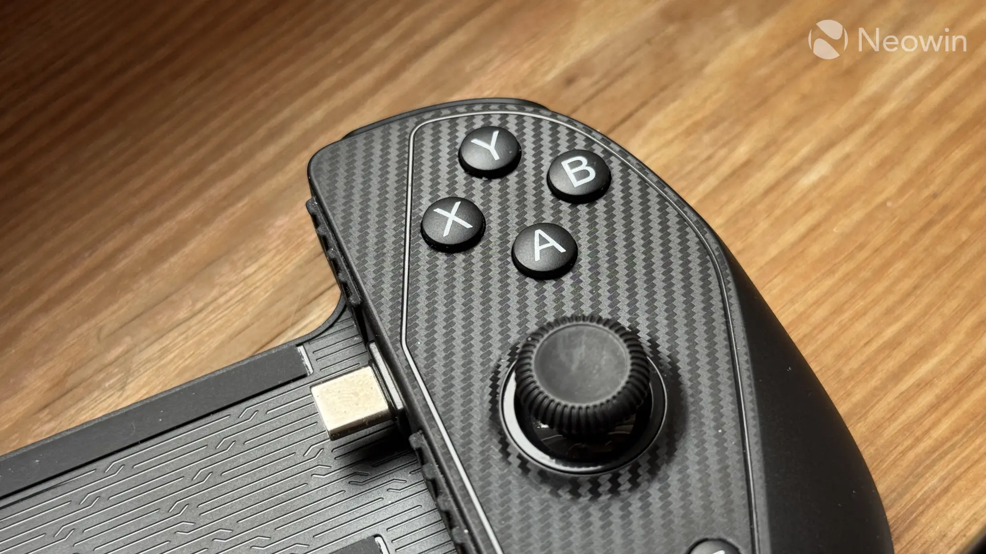 The Serafim S3 mobile gamepad