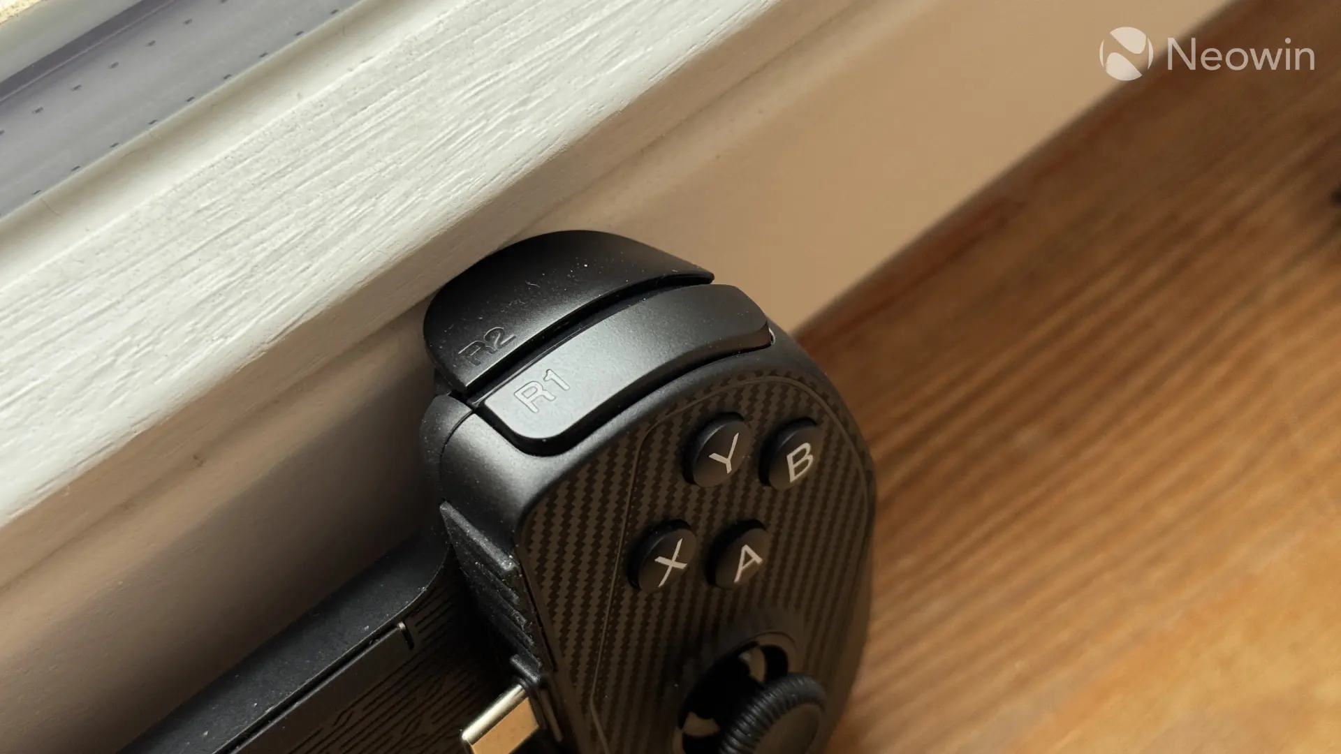 The Serafim S3 mobile gamepad