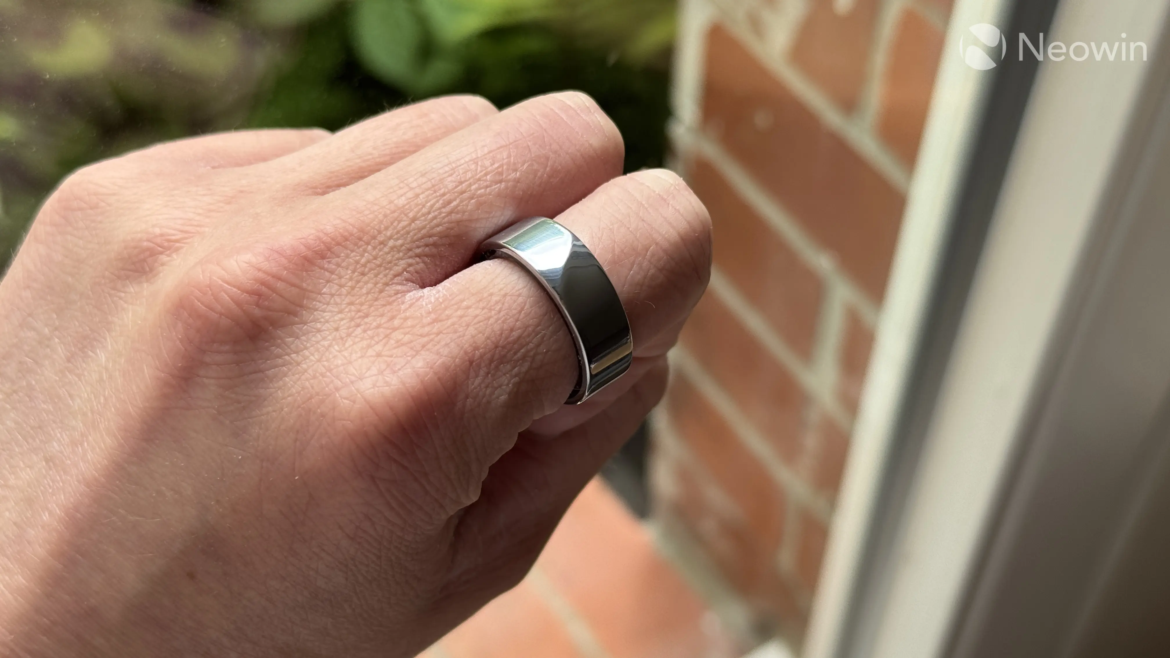 Luna Ring Gen 2 review: beautiful, no-subscription wellness accessory -  Neowin