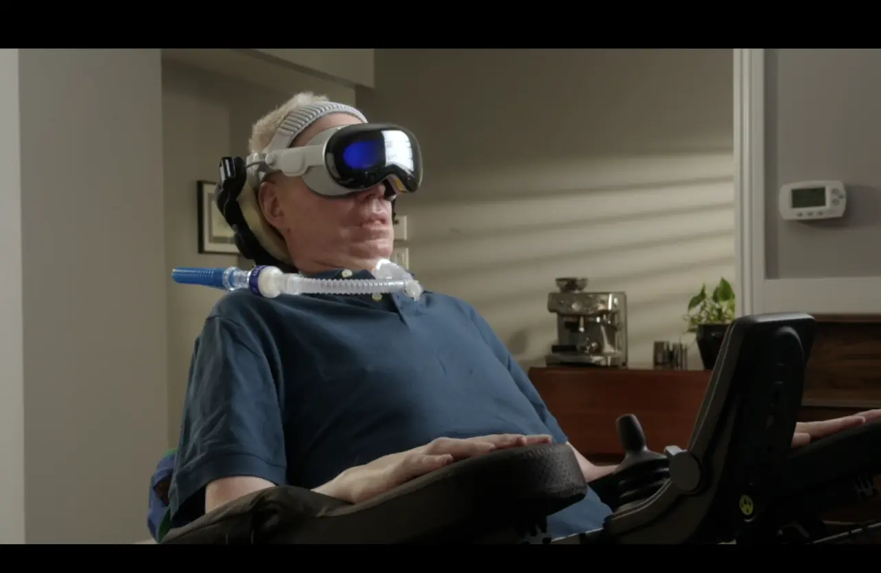 Apple Vision Pro controls wheelchair