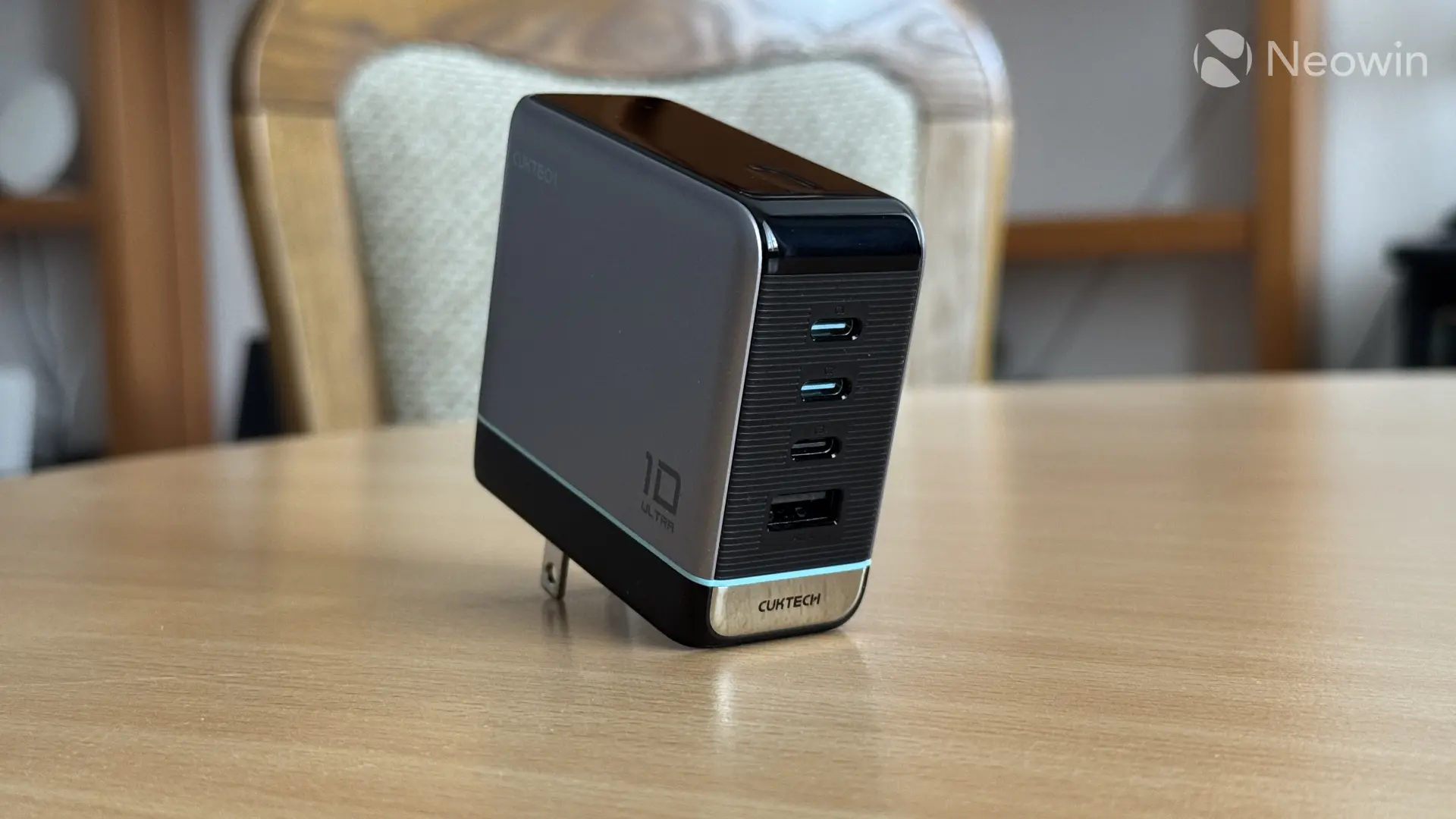 The Cuktech 10 Ultra charger