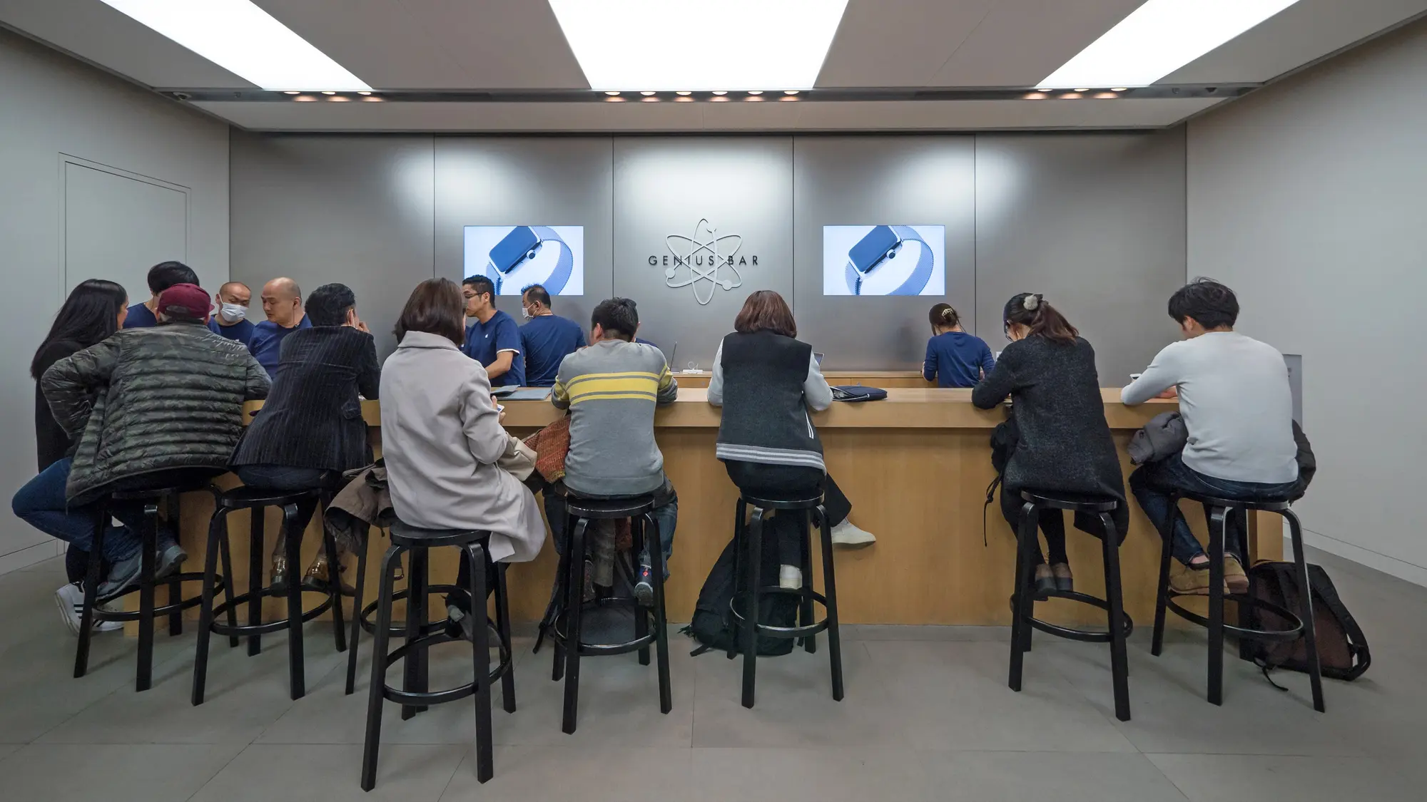 An Apple Genius Bar